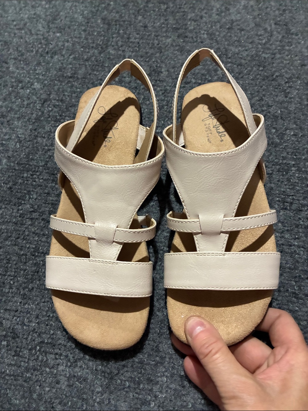 ❤️ Life Stride Women's Cream Leather T-Style Slingback Sandals